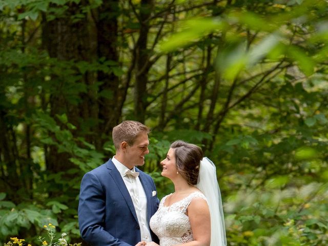 Daniel and Stephanie&apos;s Wedding in Chittenden, Vermont 23