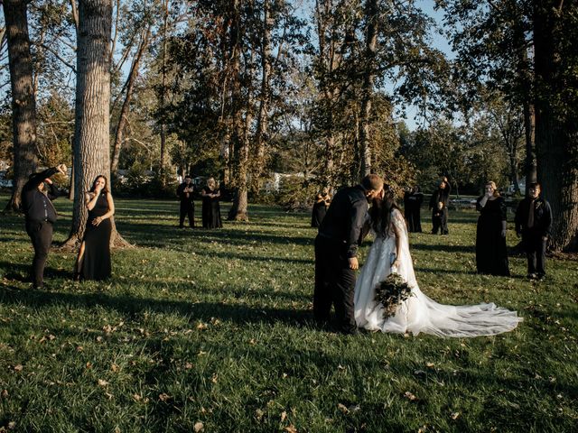 Joe and Lindsay&apos;s Wedding in Coldwater, Michigan 8