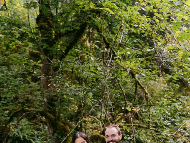 Joelle and Joel&apos;s Wedding in Bridal Veil, Oregon 47