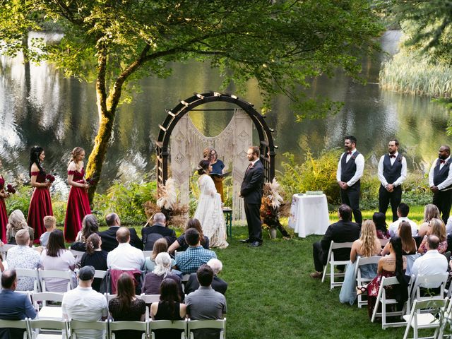 Joelle and Joel&apos;s Wedding in Bridal Veil, Oregon 41