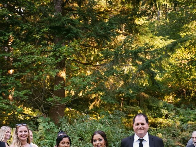 Joelle and Joel&apos;s Wedding in Bridal Veil, Oregon 34