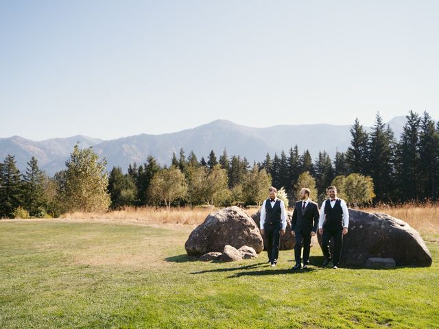Joelle and Joel&apos;s Wedding in Bridal Veil, Oregon 55