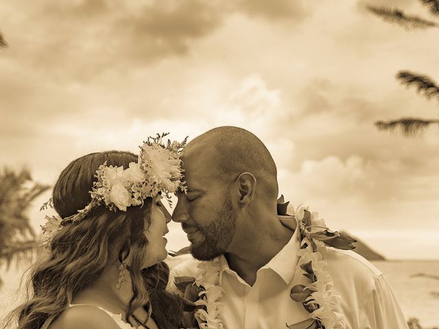 Adam and Sarah&apos;s Wedding in Honolulu, Hawaii 3