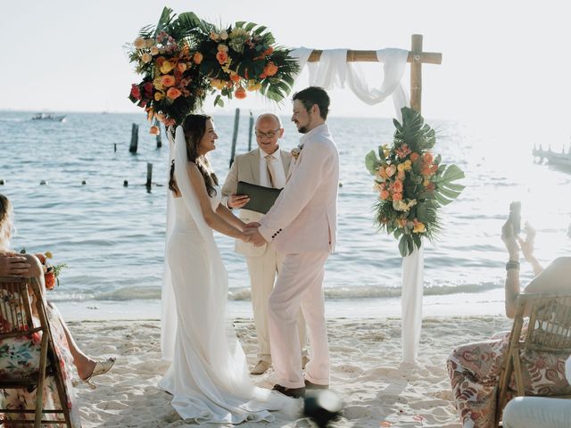 Johnathan and Makenzie  Minzinga's Wedding in Isla Mujeres, Mexico 8