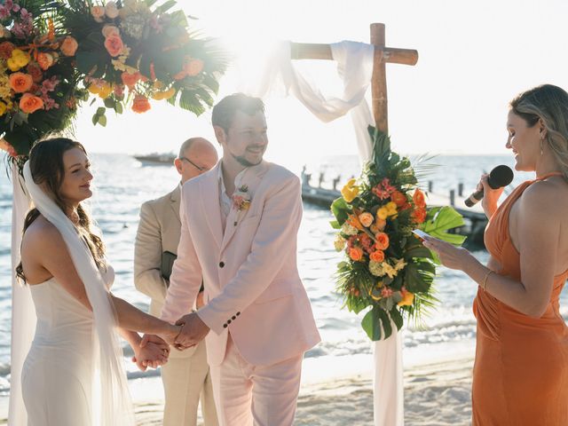 Johnathan and Makenzie  Minzinga's Wedding in Isla Mujeres, Mexico 9