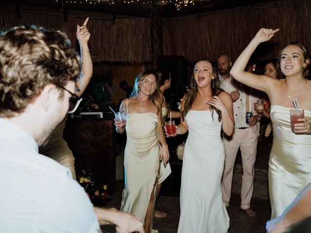 Johnathan and Makenzie  Minzinga's Wedding in Isla Mujeres, Mexico 29
