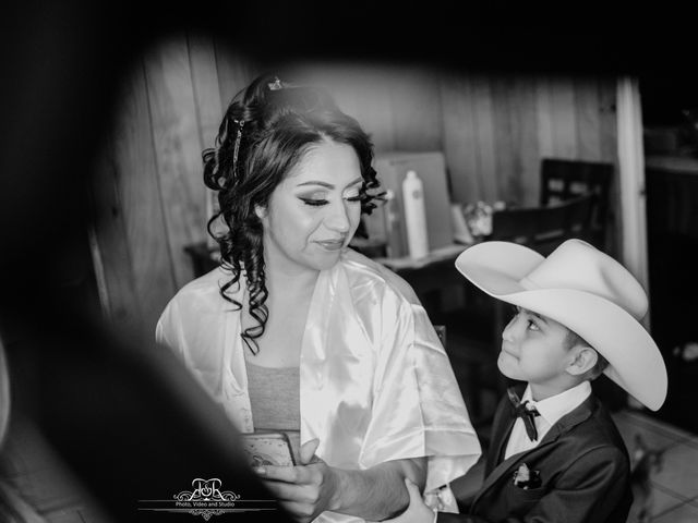 Luz and Pablo&apos;s Wedding in Arlington, Texas 20