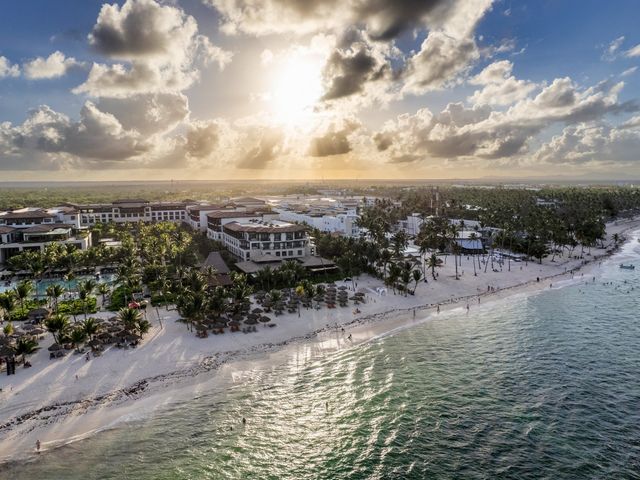 Sean and Bella&apos;s Wedding in Punta Cana, Dominican Republic 1