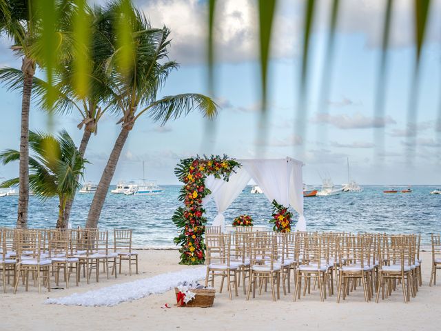 Sean and Bella&apos;s Wedding in Punta Cana, Dominican Republic 33