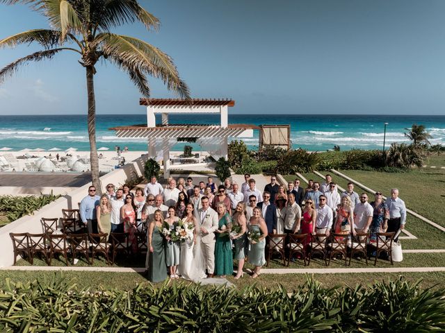 Michael and Alice's Wedding in Cancun, Mexico 89