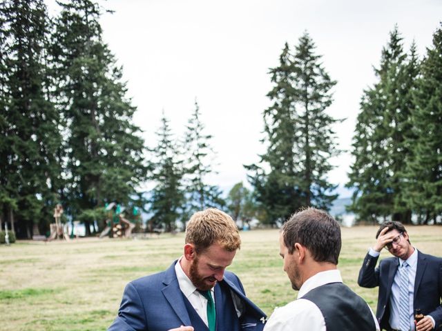 Zach and Tiffanie&apos;s Wedding in Poulsbo, Washington 5