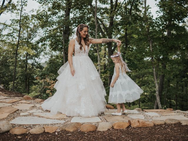 Noah and Haley&apos;s Wedding in Pigeon Forge, Tennessee 1