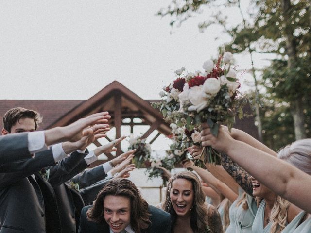 Noah and Haley&apos;s Wedding in Pigeon Forge, Tennessee 19