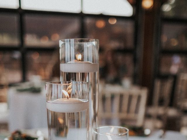 Noah and Haley&apos;s Wedding in Pigeon Forge, Tennessee 31