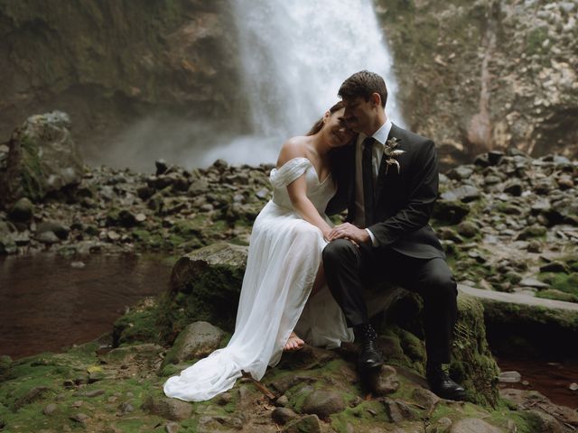 Johanna and Jeremy&apos;s Wedding in La Fortuna de San Carlos, Costa Rica 32