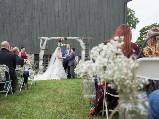 Alex and Amanda&apos;s Wedding in Dover, Pennsylvania 14