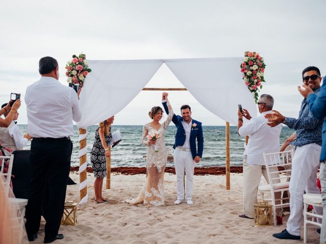 Arturo and Liz&apos;s Wedding in Playa del Carmen, Mexico 12