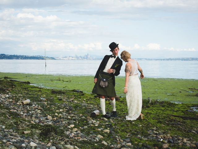 Marc and Hana&apos;s Wedding in Bainbridge Island, Washington 13