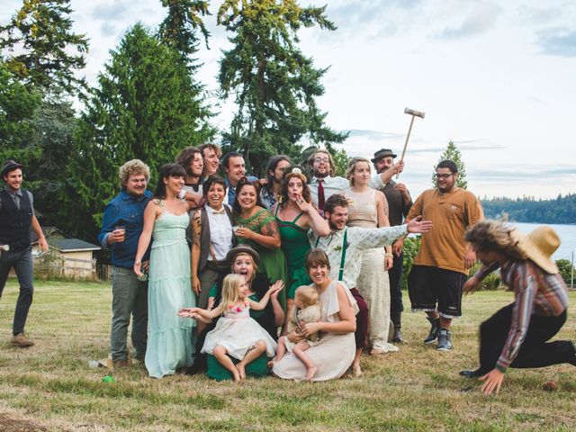 Marc and Hana&apos;s Wedding in Bainbridge Island, Washington 15