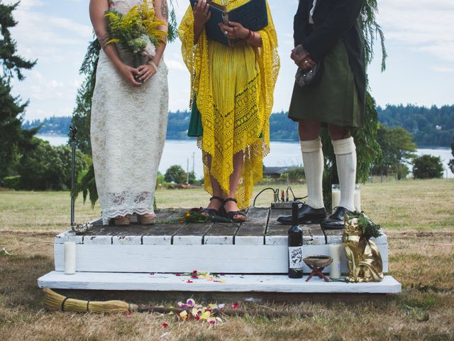 Marc and Hana&apos;s Wedding in Bainbridge Island, Washington 9