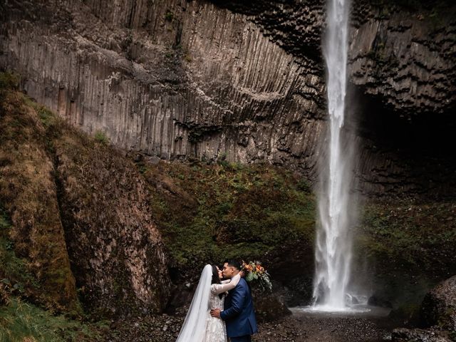 David and Sandra&apos;s Wedding in Corbett, Oregon 4