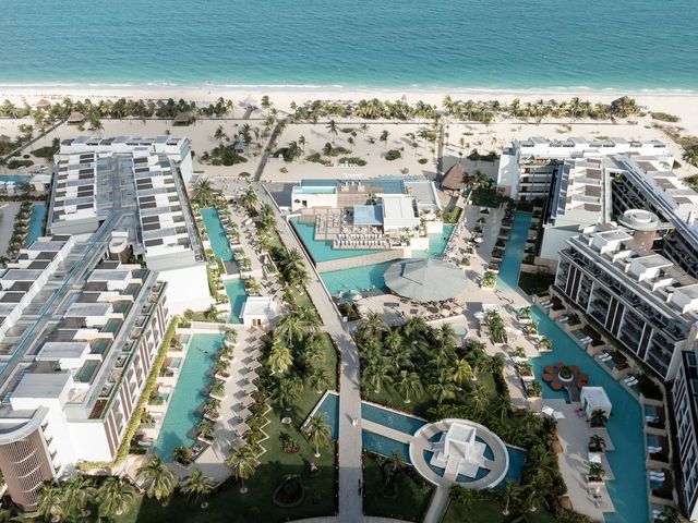 Damion and Blake's Wedding in Cancun, Mexico 4