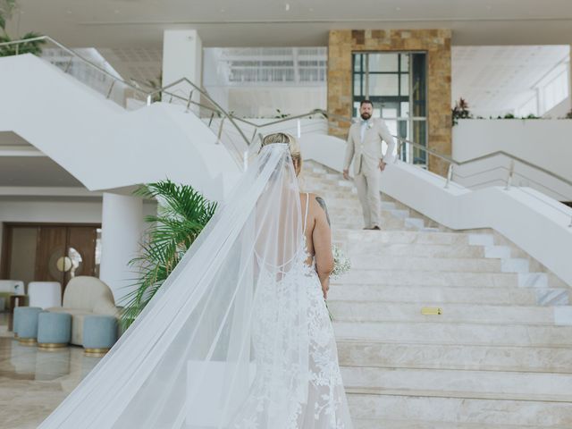 Travis and Alina&apos;s Wedding in Cancun, Mexico 17