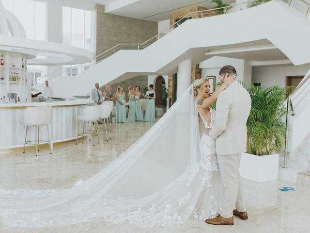 Travis and Alina&apos;s Wedding in Cancun, Mexico 18