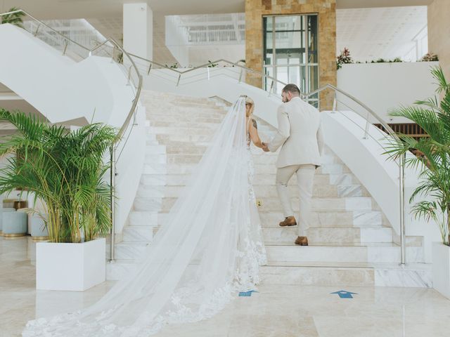Travis and Alina's Wedding in Cancun, Mexico 19