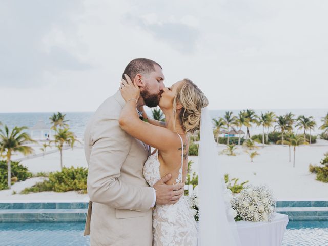Travis and Alina&apos;s Wedding in Cancun, Mexico 42