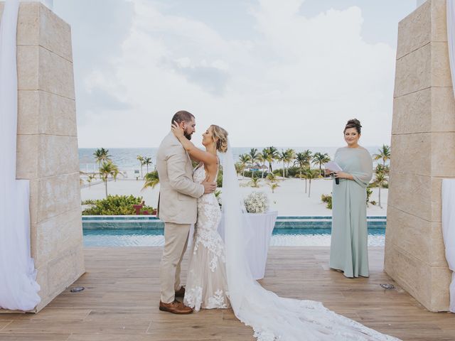 Travis and Alina&apos;s Wedding in Cancun, Mexico 43
