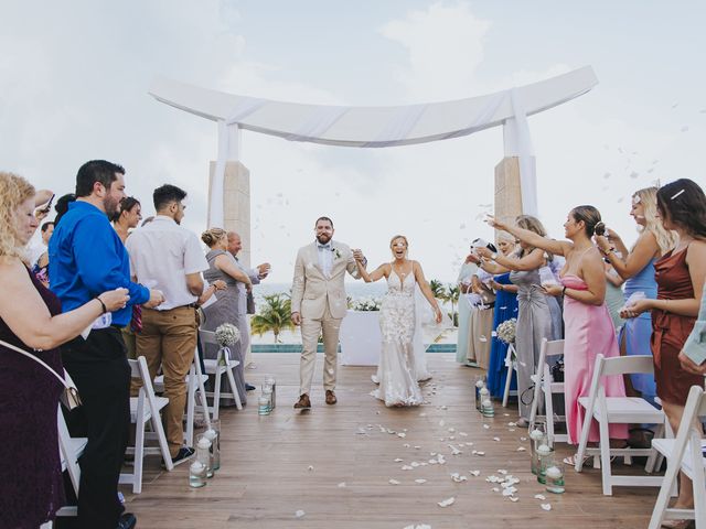 Travis and Alina&apos;s Wedding in Cancun, Mexico 44