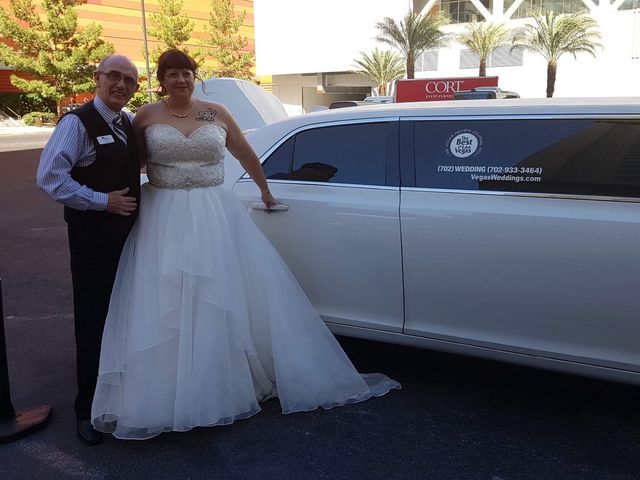 Calvin and Monique&apos;s Wedding in Las Vegas, Nevada 17
