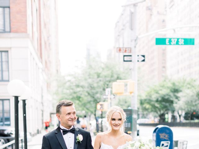 Ryan and Julia&apos;s Wedding in New York, New York 14
