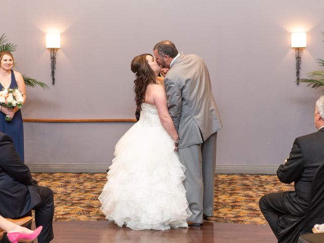 Brad and Carrie&apos;s Wedding in Covington, Kentucky 41