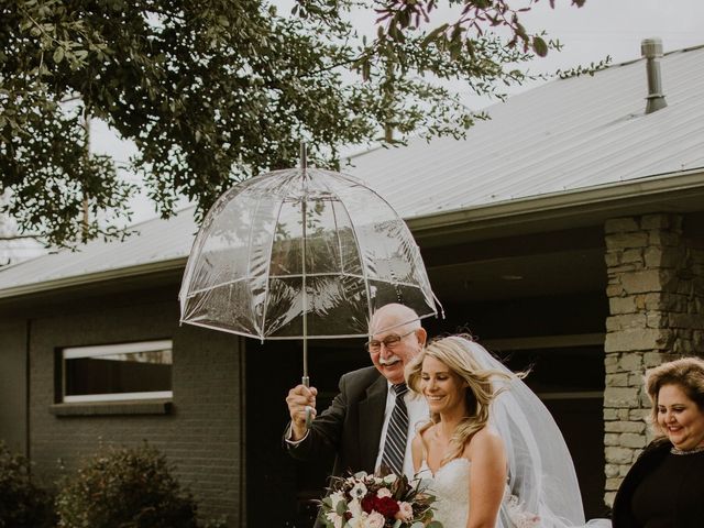 Justin and Hillary&apos;s Wedding in Fort Worth, Texas 24