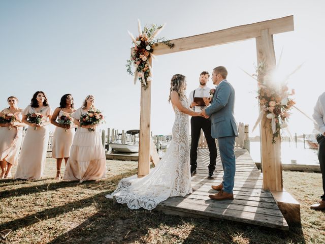 Grant and Loreigh&apos;s Wedding in Ocracoke, North Carolina 15