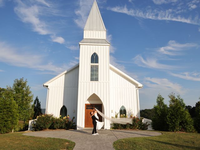 Abbey and Cody&apos;s Wedding in Georgetown, Tennessee 6