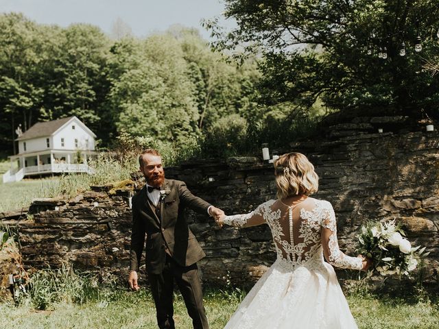 Kyle and Taylor&apos;s Wedding in Long Eddy, New York 22