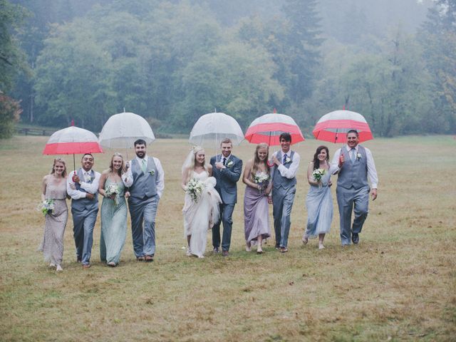 Ike and Hayley&apos;s Wedding in Sublimity, Oregon 24