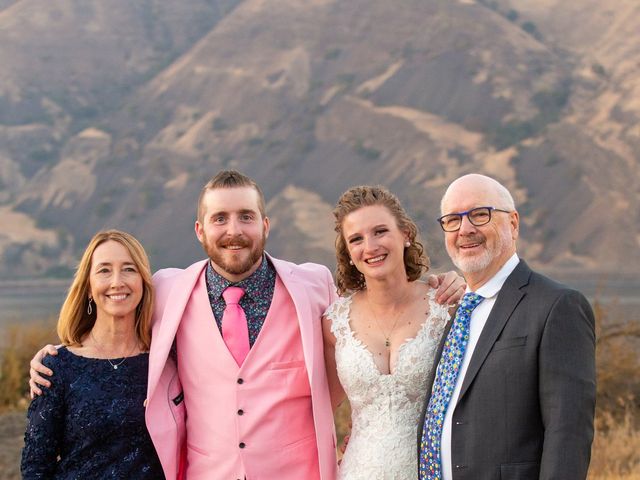 Dustin and Erika&apos;s Wedding in The Dalles, Oregon 114