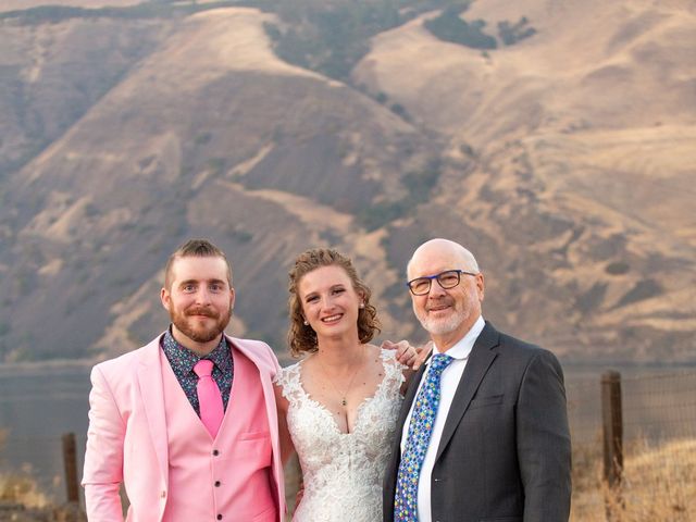 Dustin and Erika&apos;s Wedding in The Dalles, Oregon 115