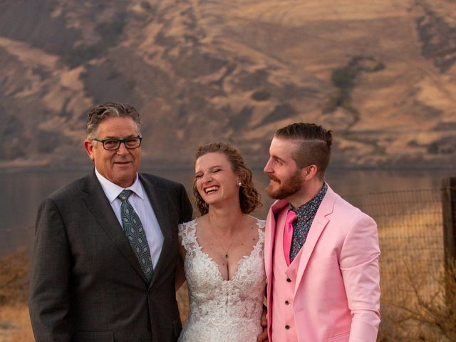 Dustin and Erika&apos;s Wedding in The Dalles, Oregon 140