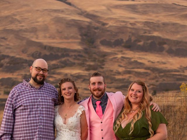 Dustin and Erika&apos;s Wedding in The Dalles, Oregon 142