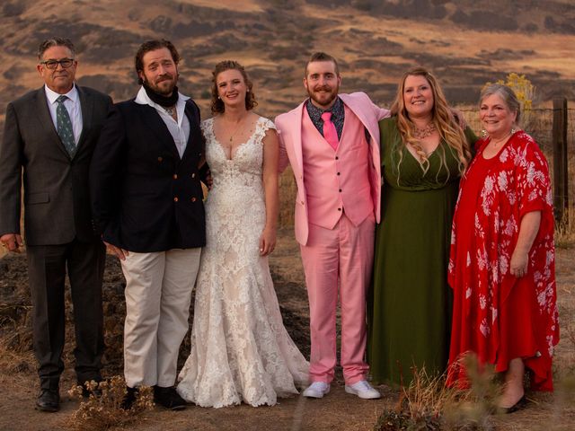 Dustin and Erika&apos;s Wedding in The Dalles, Oregon 143