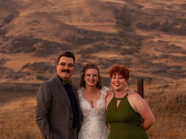 Dustin and Erika&apos;s Wedding in The Dalles, Oregon 146