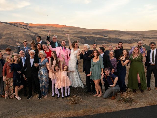 Dustin and Erika&apos;s Wedding in The Dalles, Oregon 153