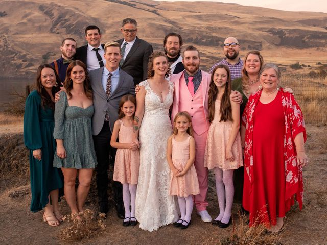 Dustin and Erika&apos;s Wedding in The Dalles, Oregon 161