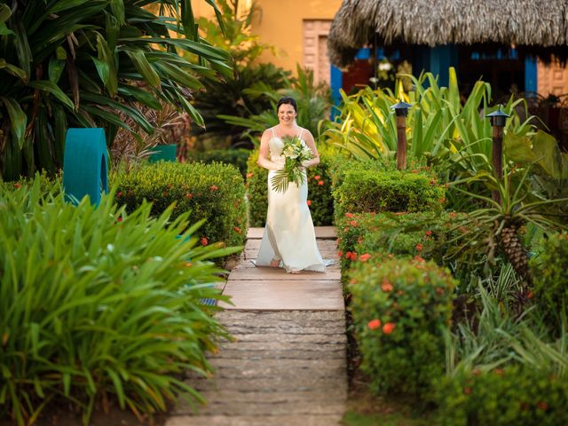 Jon and Kathleen&apos;s Wedding in Esterillos Oeste, Costa Rica 19