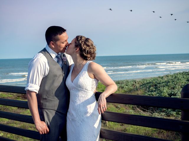 Makayla and Eric&apos;s Wedding in Corpus Christi, Texas 9